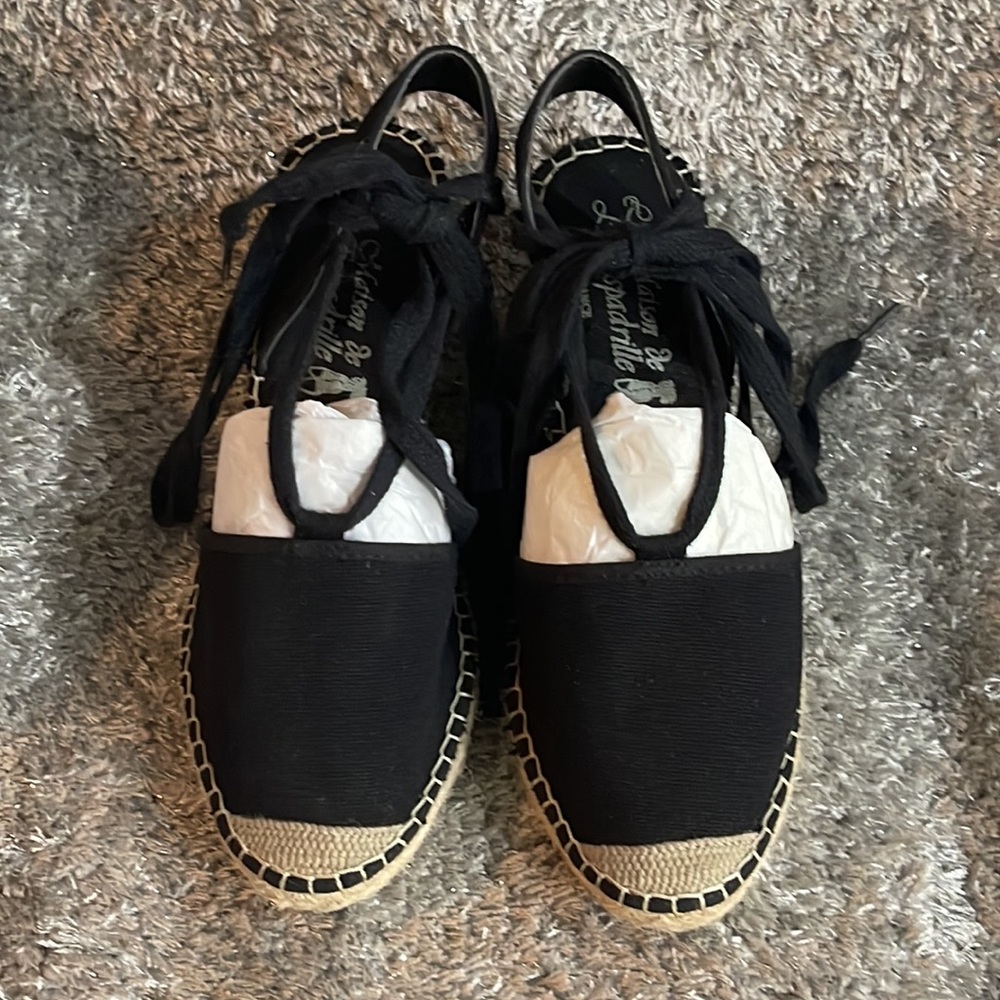 EUC-La Maison L’Espadrilles Wedge France